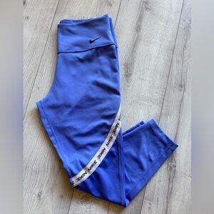 Nike Dri-fit 7/8 Length Women’s Leggings - Size Medium